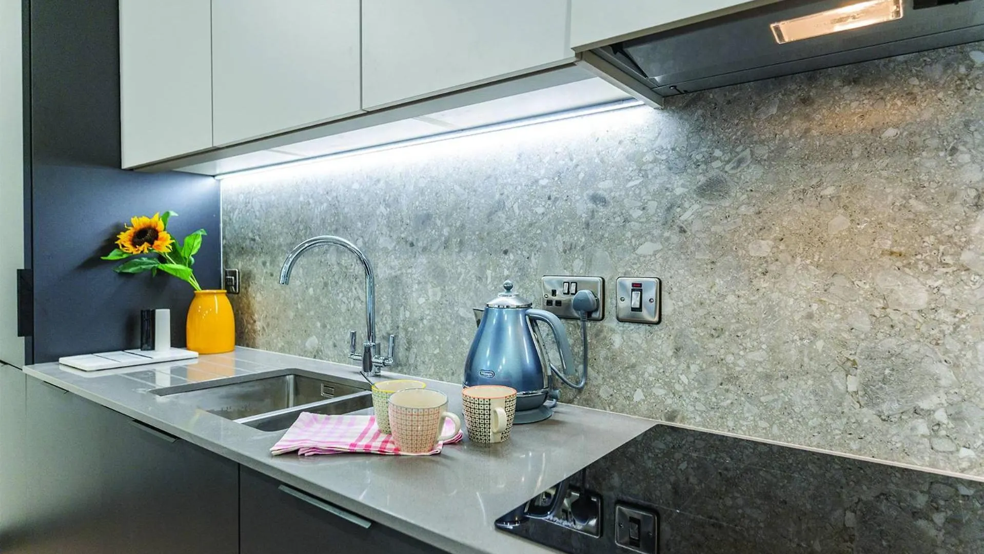 Student Residence - Student Id Required - Dublin City Centre Aparthotel